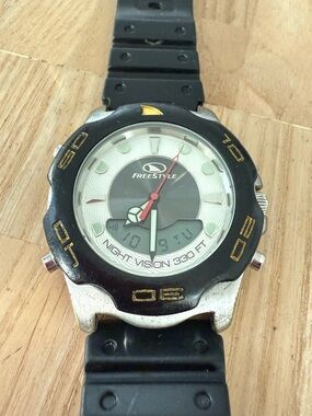 Freestyle night vision analog and digital display watch NEW BATTERY